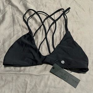 NWT - Stone Fox Swim Indie Top Large